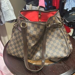 Louis vuitton shoulder purse